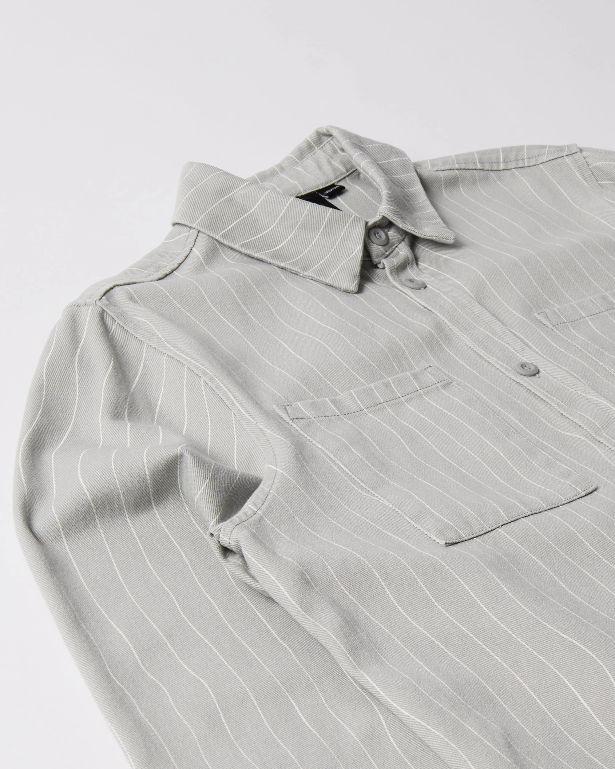 Meandering lines shirt - Image 9